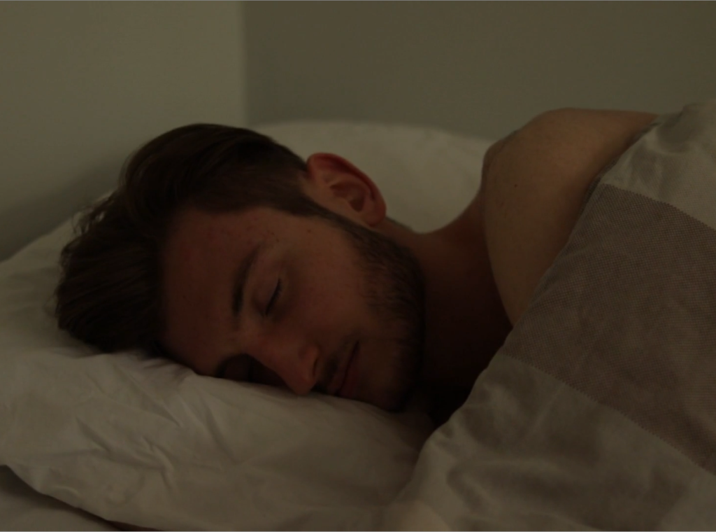 Can i sleep after applying minoxidil ? Beard - 1 reason not to 2 sleeping after applying minoxidil